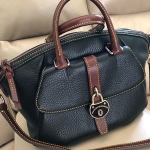 Ladies handbag